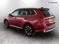 Used Mitsubishi Outlander P-HEV 200 HP (147 kW) 2016 Red Estate