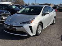 Used Toyota Prius Active 122 HP (89 kW) 2019 Silver Hatchback