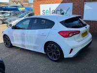Used Ford Focus ST-Line X 155 HP (114 kW) 2020 White Hatchback