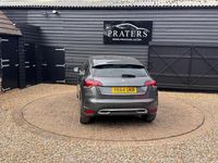 Usado Citroën DS4 Start 115 CV (84 kW) 2014 Gris Utilitario