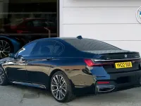 Usado BMW 745e M Sport 394 CV (289 kW) 2022 Negro Berlina