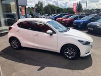 Używany Mazda 2 75 KM (55 kW) 2020 Biały Hatchback