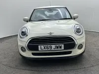 Used Mini ONE Classic 102 HP (75 kW) 2020 White Hatchback