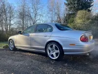 Używany Jaguar S-Type R 400 KM (294 kW) 2002 Srebrny Sedan/Limuzyna
