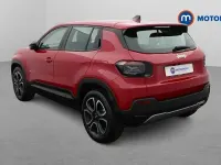Begagnad Jeep Avenger Altitude 101 HK (74 kW) 2024 Röd SUV