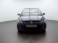 Usado VW Golf VII R-line Edition 150 HP (110 kW) 2020 Azul Citadino
