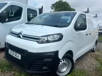 Begagnad Citroën Dispatch 2021 Vit Minibuss