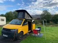 Begagnad VW Transporter Startline 2015 Gul Van