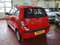 Used Hyundai i10 Classic 86 HP (63 kW) 2011 Red Hatchback