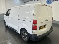 Used Citroën Dispatch 100 HP (73 kW) 2019 White MPV