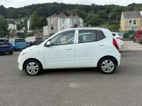 Used Hyundai i10 Active 83 HP (61 kW) 2013 White Hatchback