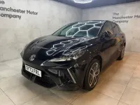 Begagnad MG MG4 EV Trophy 63 kW (87 HK) 2023 Svart Halvkombi