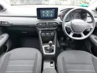 Usado Dacia Jogger Expression 109 HP (80 kW) 2023 Castanho Monovolume