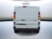 New Renault Trafic 2026 Glacier white MPV
