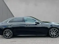 Second-hand Mercedes C300 AMG Line Premium Plus 258 CP (189 kW) 2022 Negru