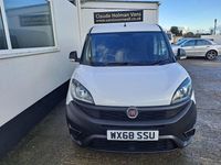 Używany Fiat Doblò 95 KM (69 kW) 2018 Biały Minivan