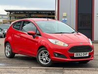 Used Ford Fiesta Zetec 75 HP (55 kW) 2013 Red Hatchback