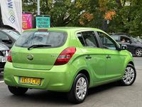 Used Hyundai i20 Classic 78 HP (57 kW) 2009 Green Hatchback