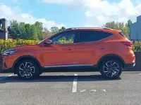 Usado MG ZS Exclusive 106 CV (77 kW) 2023 Naranja SUV