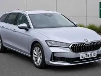 Used Skoda Superb SE Technology 147 HP (108 kW) 2025 Pebble silver metallic Estate