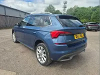 Usado Skoda Kamiq SE L 115 CV (84 kW) 2021 Azul SUV