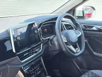 Usado VW T-Roc R-line 150 HP (110 kW) 2025 Cinzento SUV