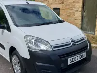 Used Citroën Berlingo 75 HP (55 kW) 2018 White MPV
