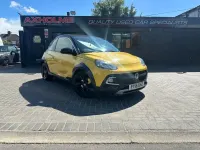 Begagnad Vauxhall Adam Rocks 115 HK (84 kW) 2015 Gul Halvkombi