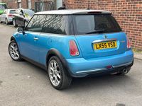 Usado Mini Cooper Hatch 116 CV (85 kW) 2005 Azul Utilitario