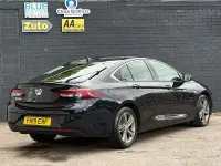 Used Vauxhall Insignia SRi 136 HP (100 kW) 2019 Blue Hatchback