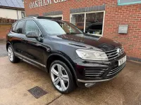 Begagnad VW Touareg R-line 2015 Svart SUV