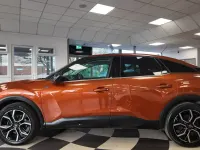 Begagnad Citroën e-C4 Shine 100 kW (136 HK) 2022 Brun Halvkombi
