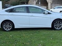 Used Hyundai i40 141 HP (103 kW) 2017 White Sedan