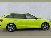 Used Skoda Octavia vRS 265 HP (194 kW) 2025 Green Estate