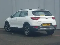 Used Kia Stonic 99 HP (72 kW) 2020 White SUV