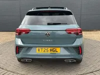 Usado VW T-Roc R-line 150 HP (110 kW) 2025 Azul SUV