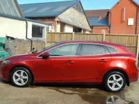 Used Volvo V40 SE 118 HP (86 kW) 2014 Red Hatchback
