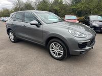 Used Porsche Cayenne 262 HP (192 kW) 2016 Grey SUV