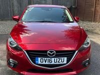 Used Mazda 3 105 HP (77 kW) 2016 Red Hatchback