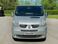 Begagnad Renault Trafic 150 HK (110 kW) 2010 Silver Minibuss