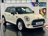 Used Mini Cooper Hatch 136 HP (100 kW) 2016 White Hatchback