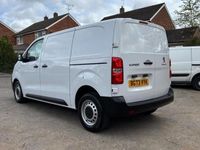 Used Peugeot Expert Premium 102 HP (75 kW) 2023 White Van