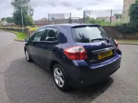 Used Toyota Auris 132 HP (97 kW) 2011 Blue Hatchback