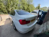 Begagnad BMW 318 2012 Vit Sedan