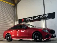 Gebraucht Mercedes E220 AMG line 2020 Rot Coupé