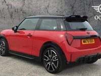 Used Mini Cooper Hatch 113 kW (154 HP) 2025 Red Hatchback