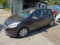 Begagnad Peugeot 208 Access 82 HK (60 kW) 2013 Röd Halvkombi