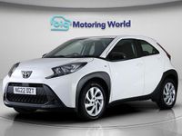 Used Toyota Aygo X PURE 72 HP (52 kW) 2022 White SUV