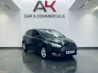 Begagnad Ford Focus Titanium 120 HK (88 kW) 2016 Svart Halvkombi