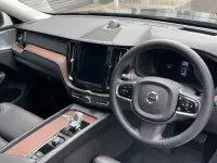 Usado Volvo XC60 Ultimate 247 HP (181 kW) 2023 Cinzento SUV